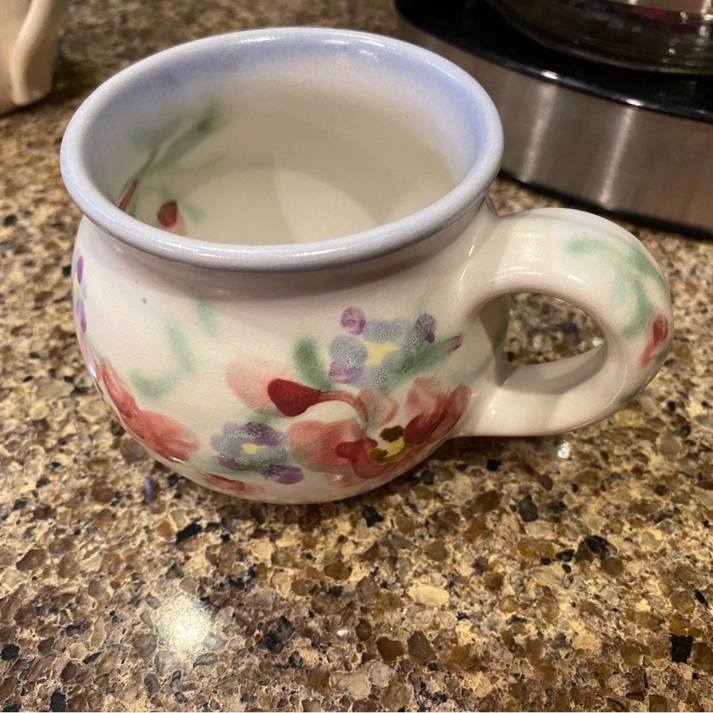 Clouds pottery mug. Like new. English garden pattern.
